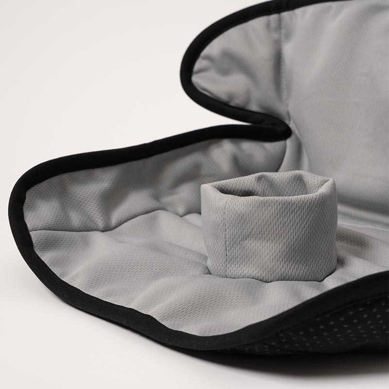 Close up on the Loondie DrySeat Protector and it's build materials. 