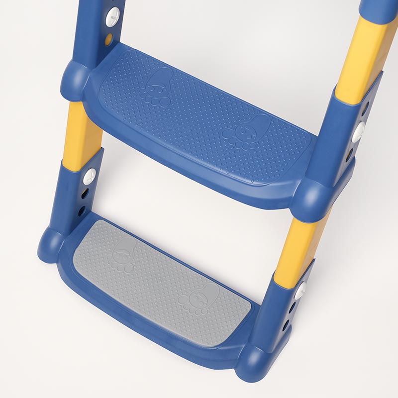 Secure ladders of the toilet seat for kids, made by Loondie. 